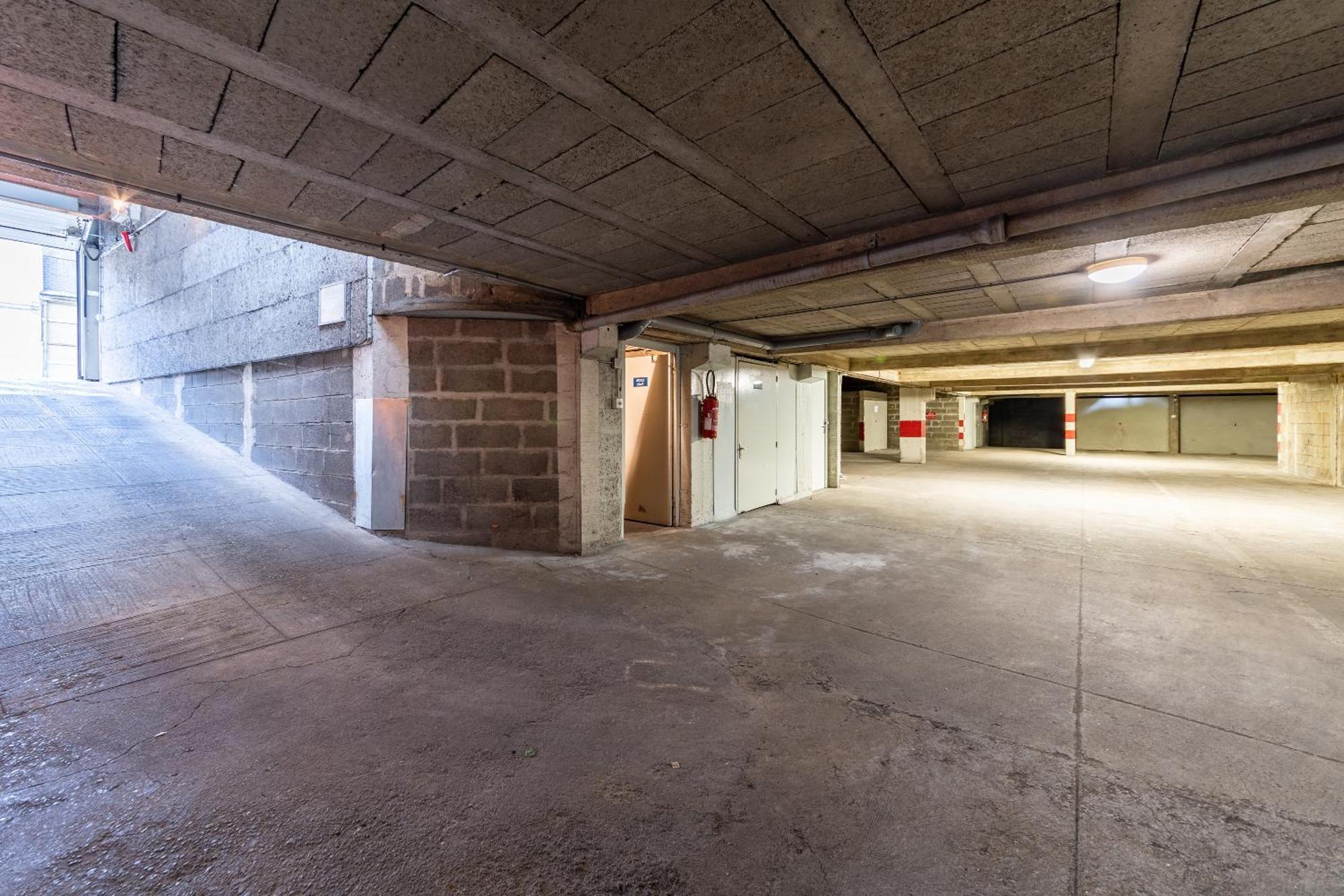 Appartement Cosy Avec Place De Parking Privee Le Mans Exteriör bild