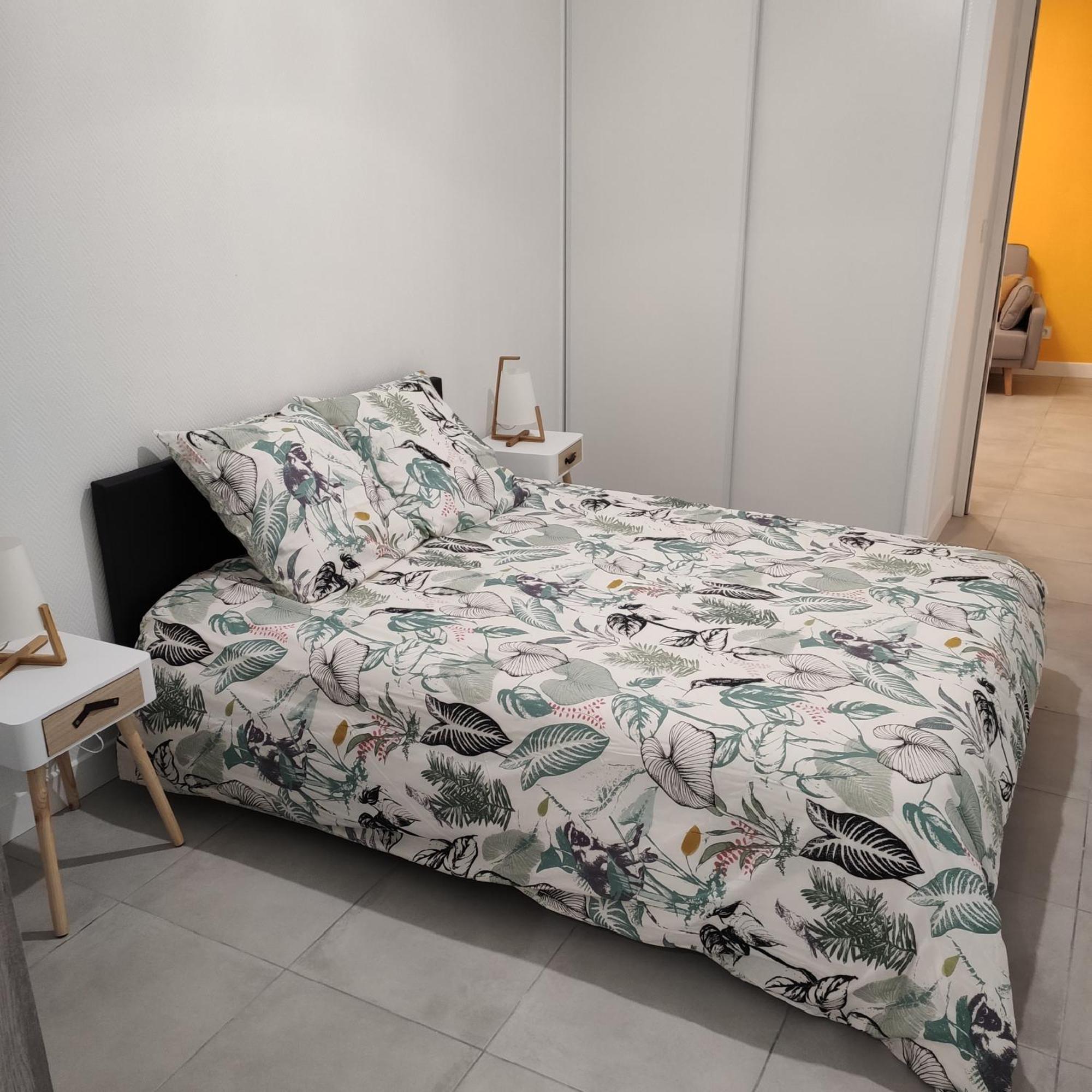 Appartement Cosy Avec Place De Parking Privee Le Mans Exteriör bild